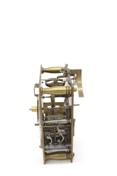 Das Uhrwerk einer Tischuhr, von rechts, ca. 1660